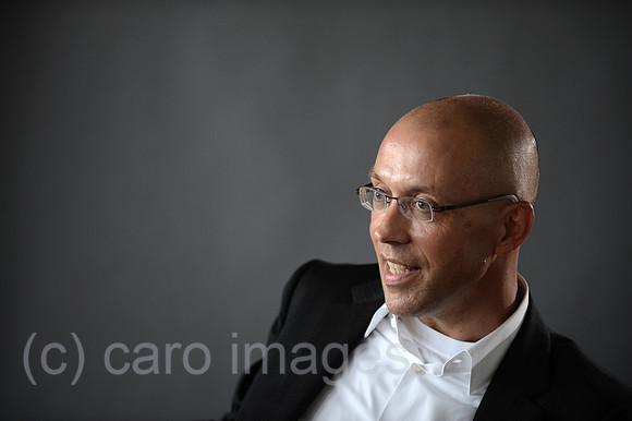 0MW120817D003CARO.JPG