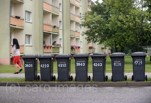 0MW120806D003CARO.JPG