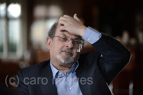 0MW121001D003CARO.JPG