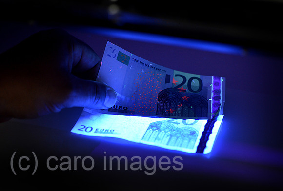 0MW120905D003CARO.JPG