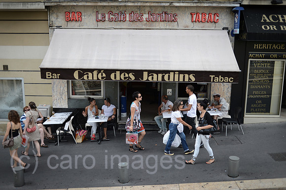 0MW120702D006CARO.JPG