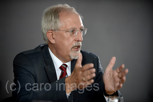 0MW120719D007CARO.JPG