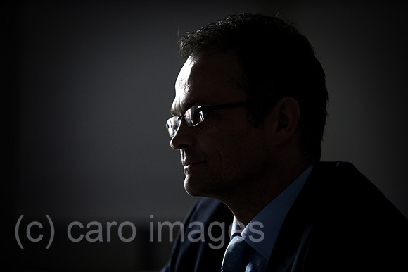 0MW121213D011CARO.JPG