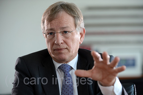 0MW120508D010CARO.JPG