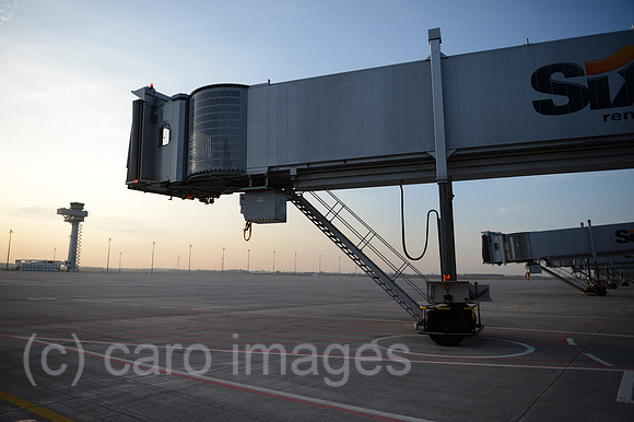 0MW130306D006CARO.JPG