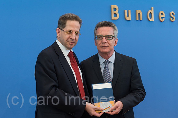 00Y140618D046CARO.JPG
