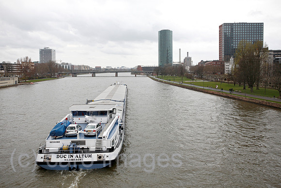 0TK100328D044CARO.JPG