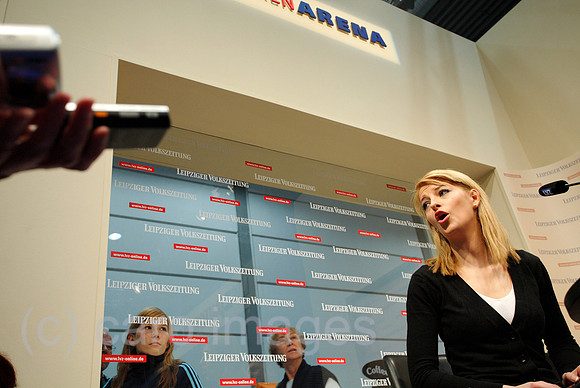 0TK110317D096CARO.JPG