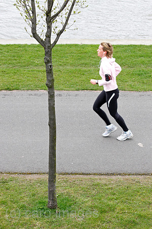 0TK100328D164CARO.JPG
