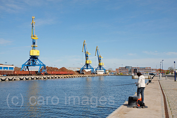 0TK100502D024CARO.JPG