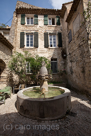 0SH120510D225CARO.JPG