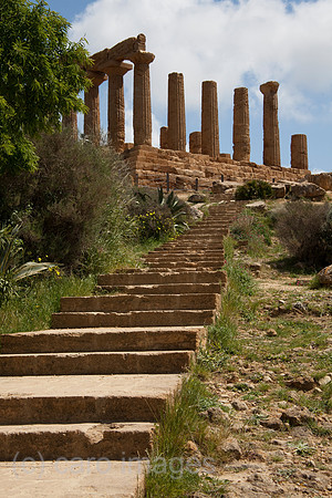 0SH110524D013CARO.JPG