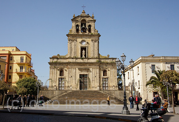 0SH110522D002CARO.JPG
