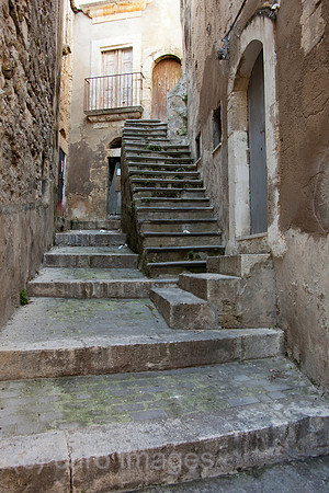 0SH110519D021CARO.JPG