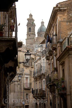 0SH110521D010CARO.JPG