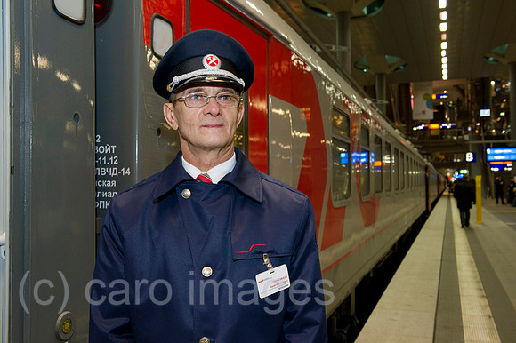 EBS11120299CARO.JPG