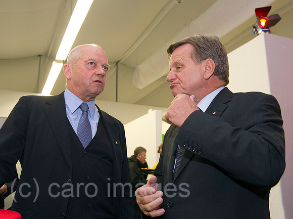 EBS12011188CARO.JPG