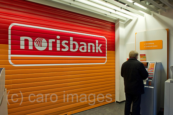 EBS12020386CARO.JPG