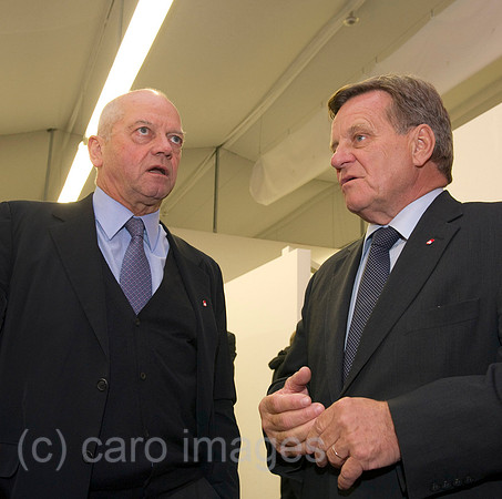 EBS12011189CARO.JPG