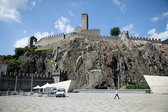 0RA120730D010CARO.JPG