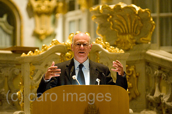 0SK110328D001CARO.JPG