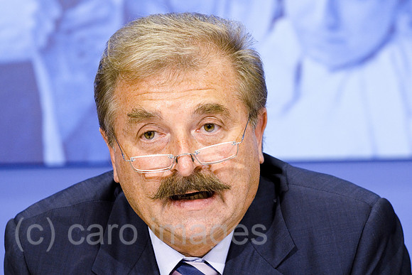 0SP100623D012CARO.JPG