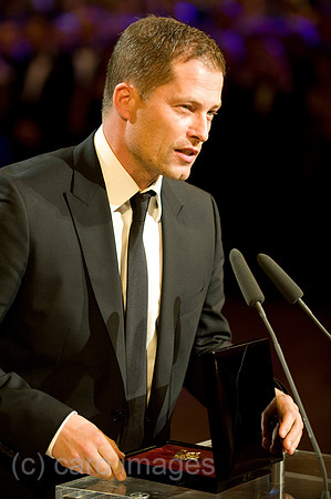 0SK110114D001CARO.JPG