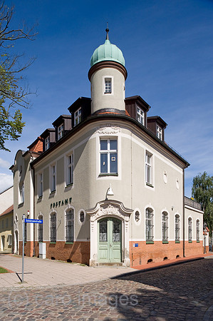 0CE100903D025CARO.JPG