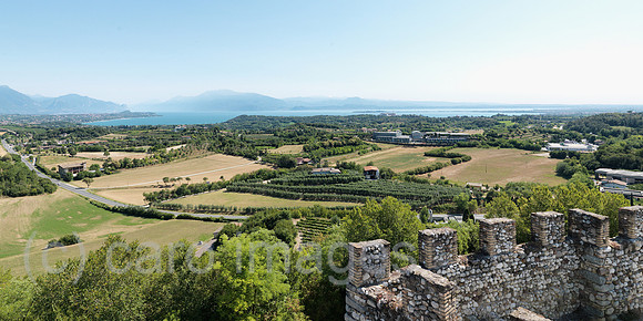 0JL120717D011CARO.JPG