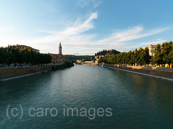 0JL110722D097CARO.JPG