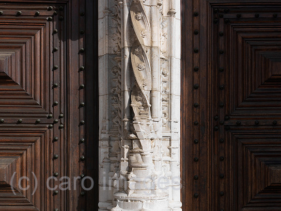 0JL110310D081CARO.JPG