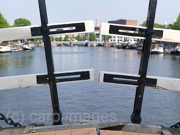 0JL120524D035CARO.JPG
