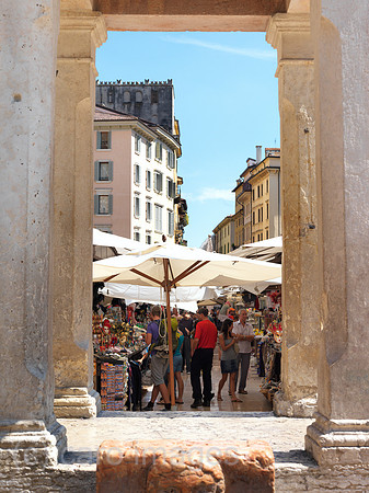 0JL110722D043CARO.JPG