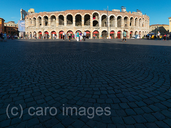 0JL110722D093CARO.JPG