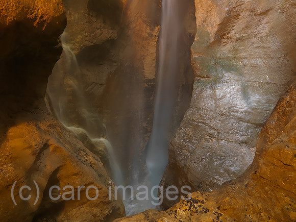 0JL120707D057CARO.JPG