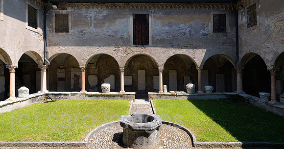 0JL110722D017CARO.JPG