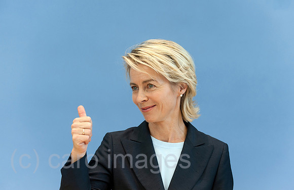 00Y100824D035CARO.JPG