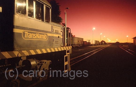 0BG960301A001CARO.JPG