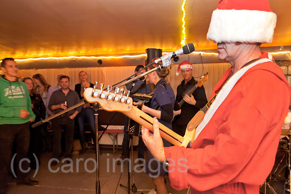 0BG121201D009CARO.JPG