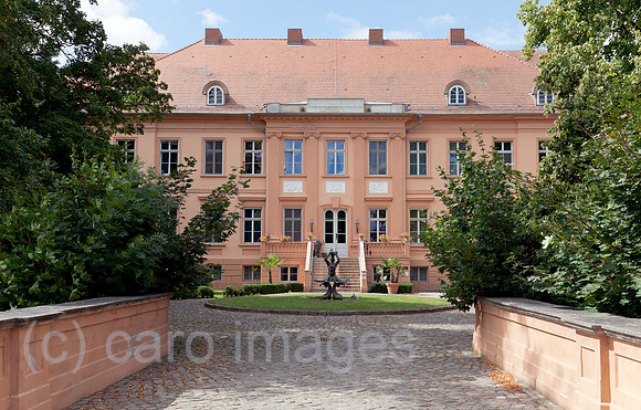 0BG120826D001CARO.JPG