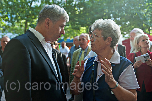 0CK110819D041CARO.JPG