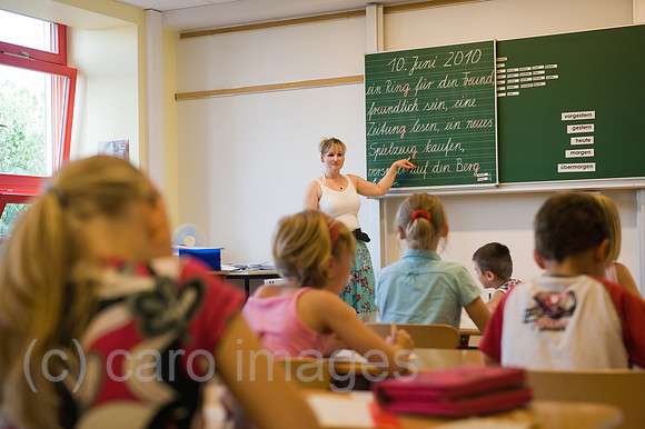 00Y100611D020CARO.JPG