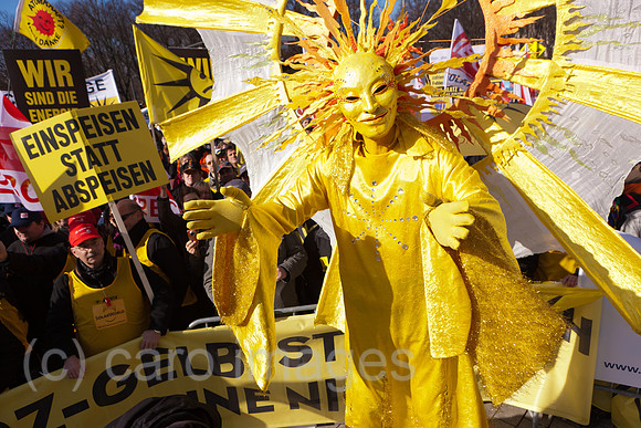 0DB120305D014CARO.JPG