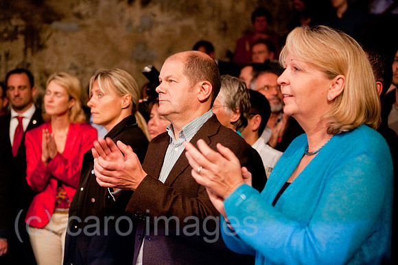 0DB110918D034CARO.JPG