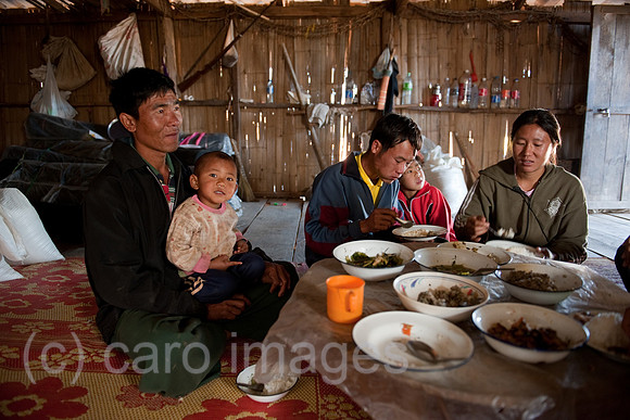 0AF110220D016CARO.JPG