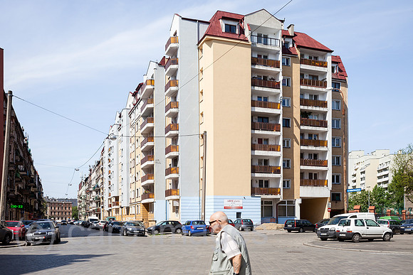 00P180428D247CAROEX.JPG