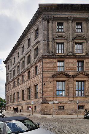 00P130527D016CARO.JPG