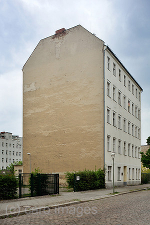 00P130507D004CARO.JPG