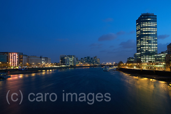 00R100412D019CARO.JPG