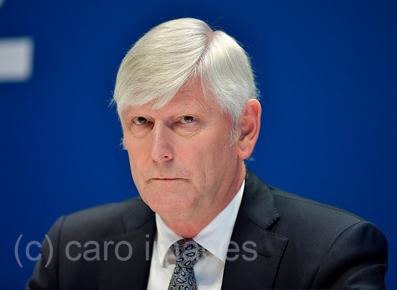0KN190131D013CAROEX.JPG